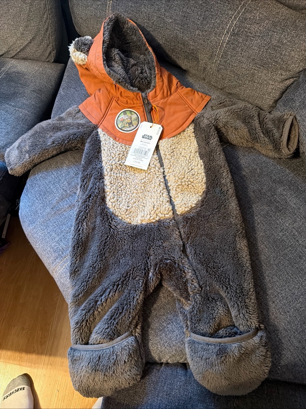 Columbia Star Wars Ewok Kids Plush Hooded One-Piece in Brown and Tan - Picture 5 of 5